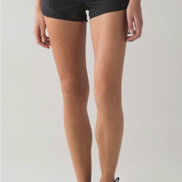 Lululemon speed up shorts black with reflective dots - Picture 7 of 8